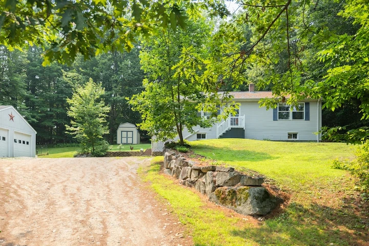 Nearby Listing Image