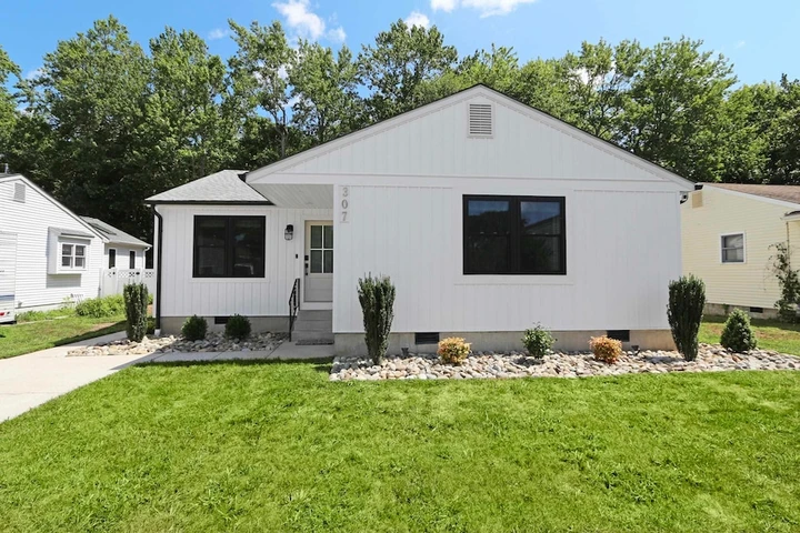 Nearby Listing Image