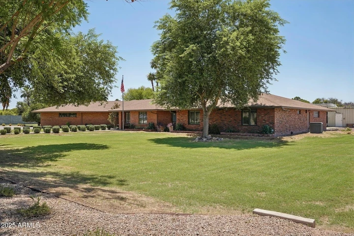 Nearby Listing Image