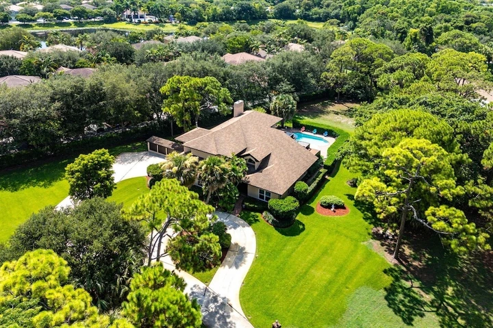 Nearby Listing Image