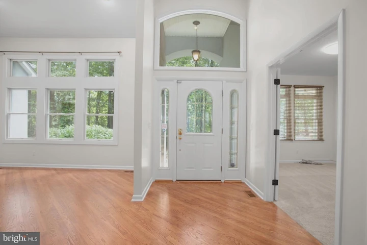 Nearby Listing Image