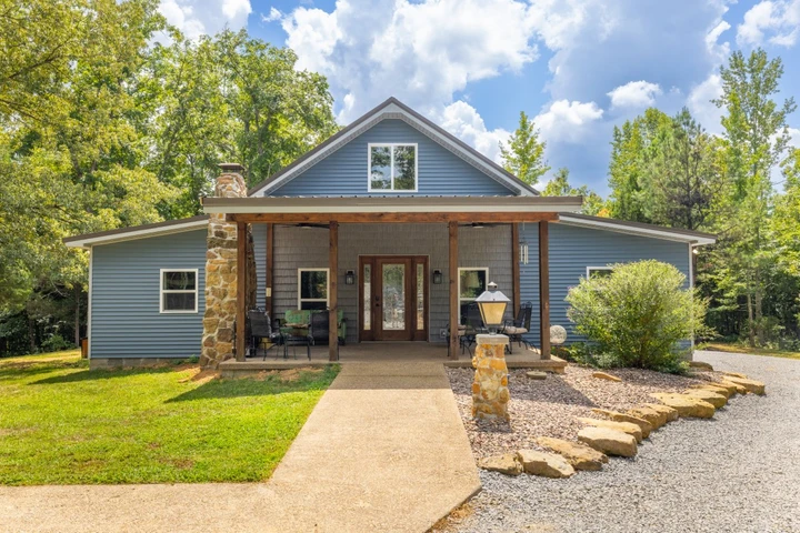 Nearby Listing Image