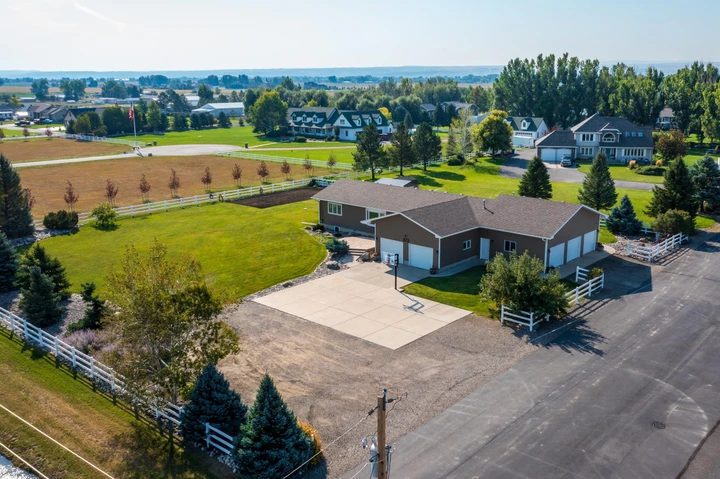 Nearby Listing Image