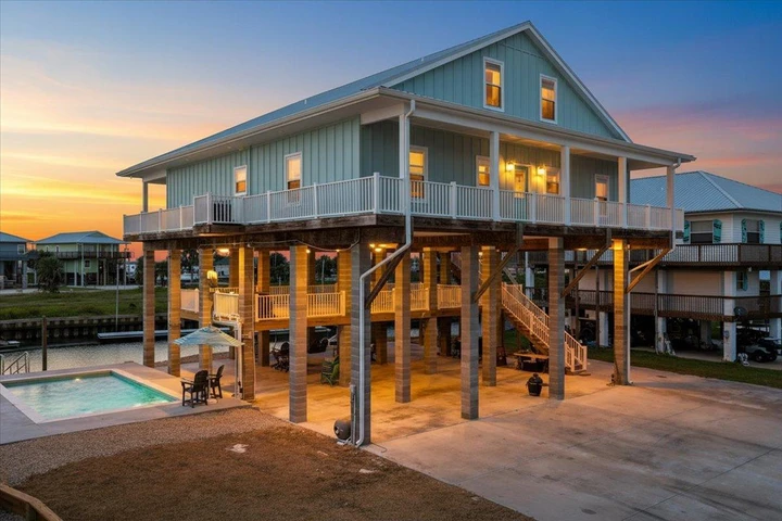 Nearby Listing Image