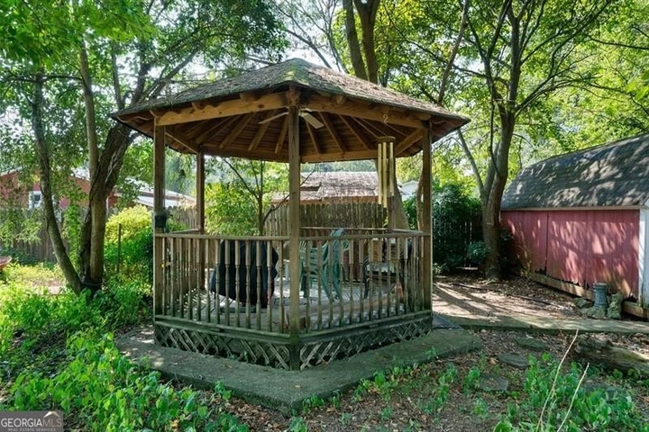 Nearby Listing Image