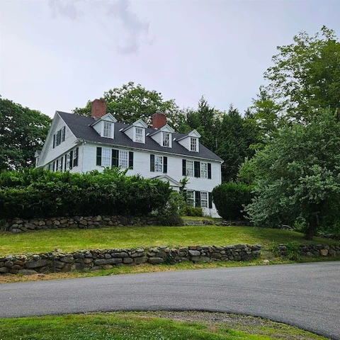 Nearby Listing Image