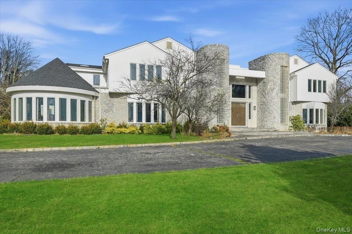 Nearby Listing Image