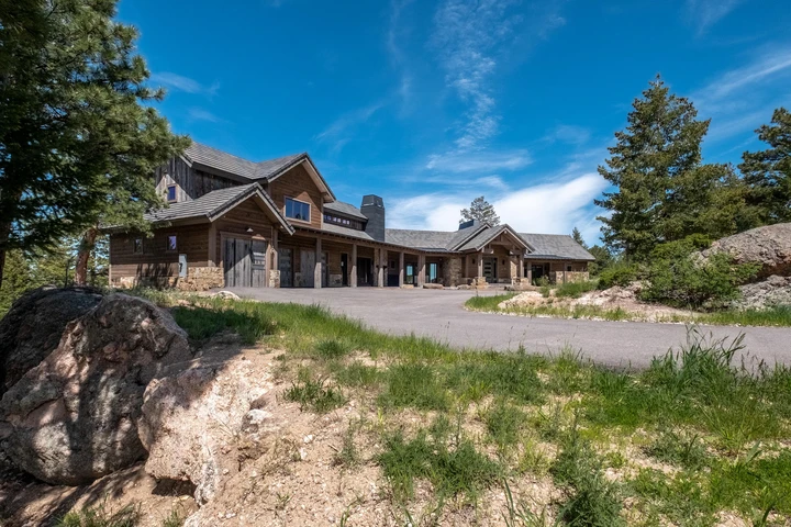 Nearby Listing Image