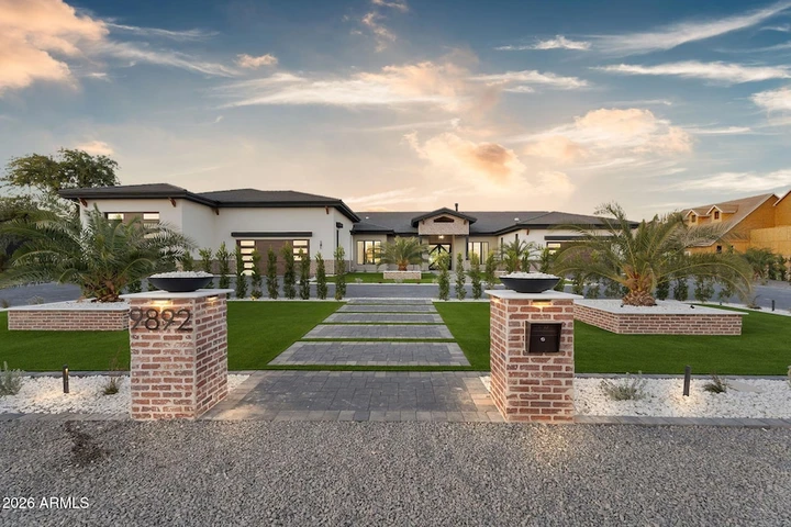 Nearby Listing Image