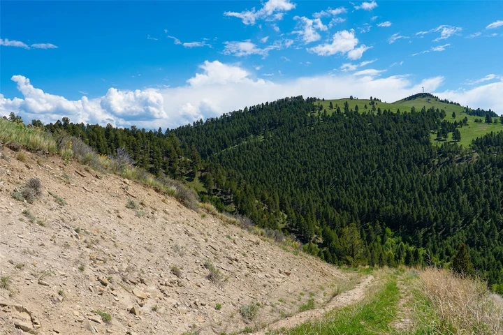 Nearby Listing Image