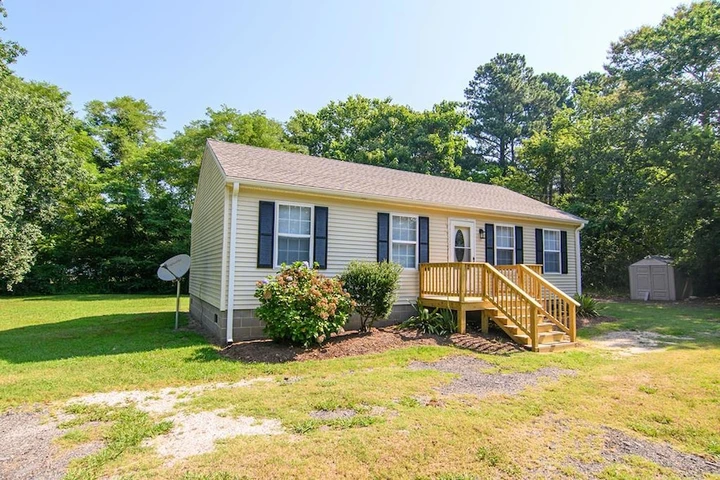 Nearby Listing Image