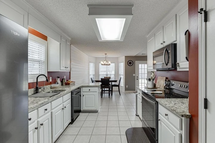 Nearby Listing Image