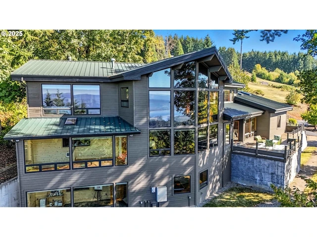 Nearby Listing Image