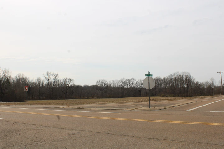 Nearby Listing Image