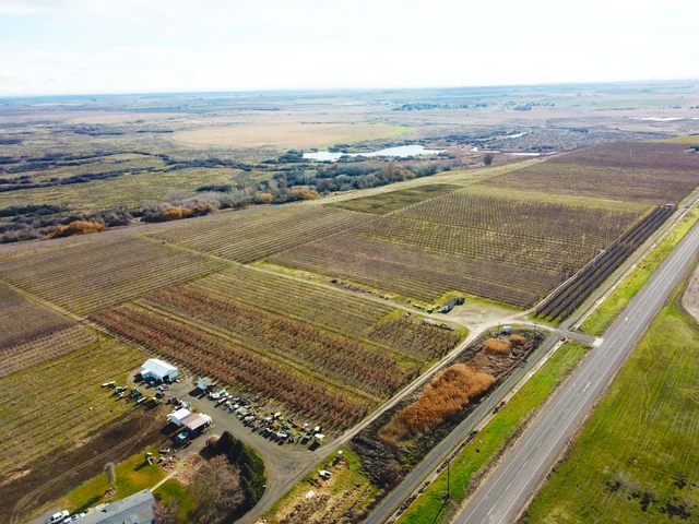 Nearby Listing Image