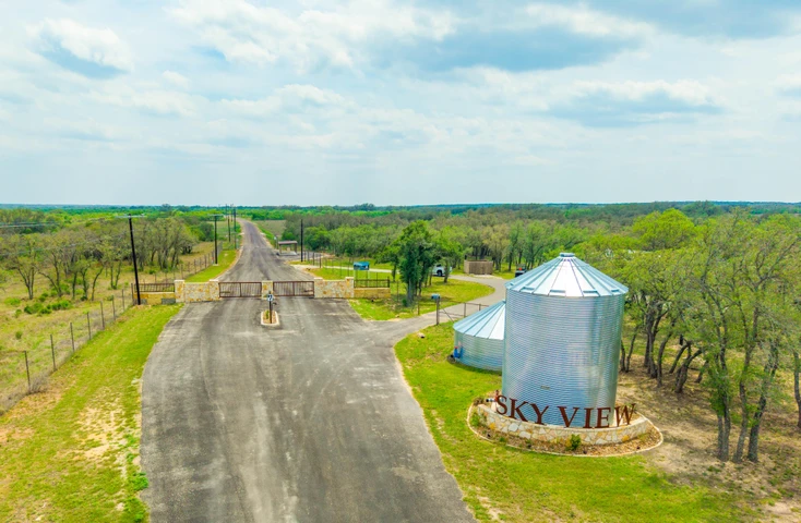 Nearby Listing Image