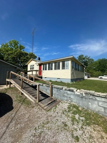 Nearby Listing Image