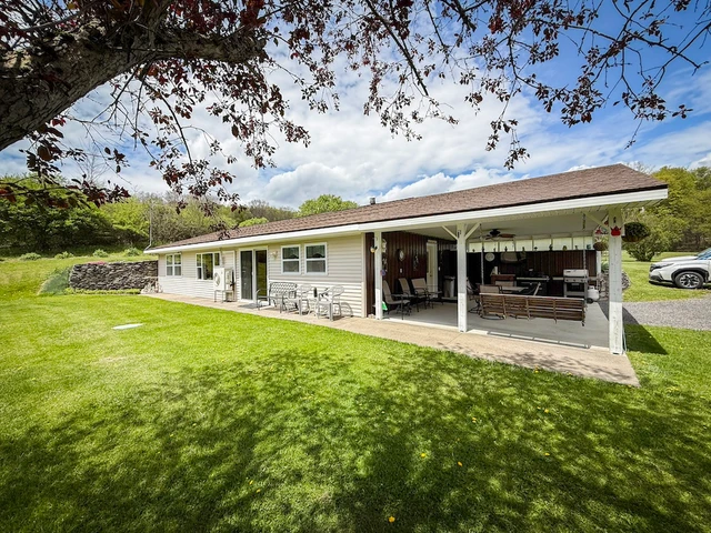Nearby Listing Image