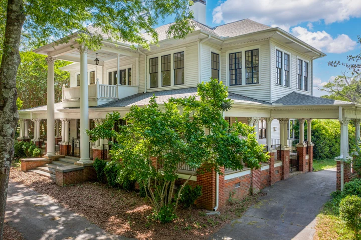 Nearby Listing Image