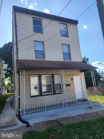 Nearby Listing Image