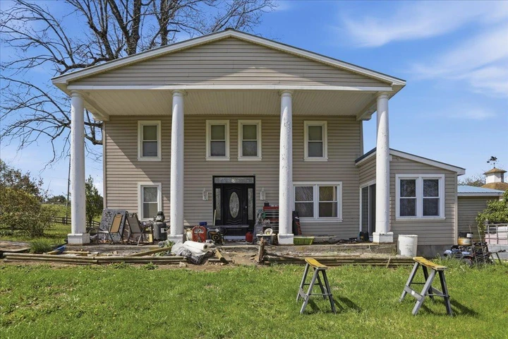 Nearby Listing Image