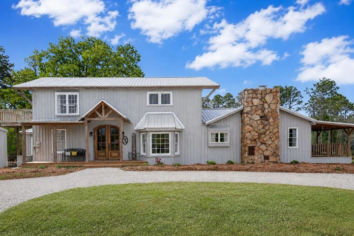 Nearby Listing Image