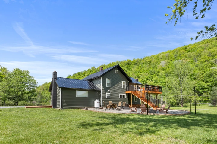 Nearby Listing Image