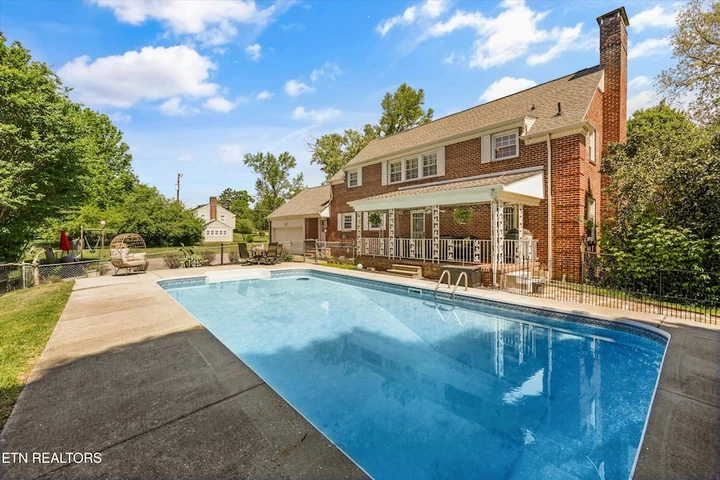 Nearby Listing Image