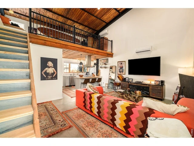 Nearby Listing Image