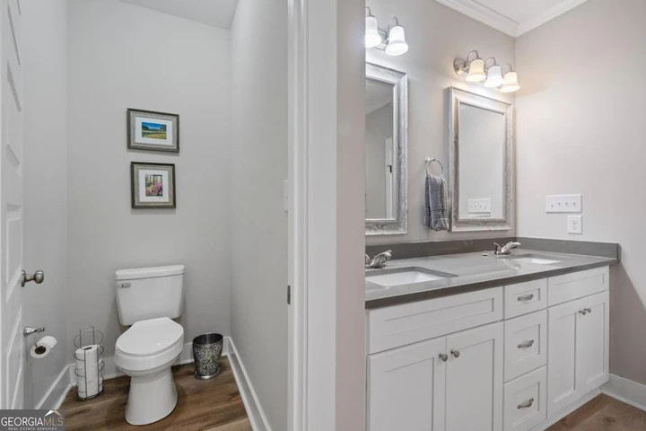 Nearby Listing Image