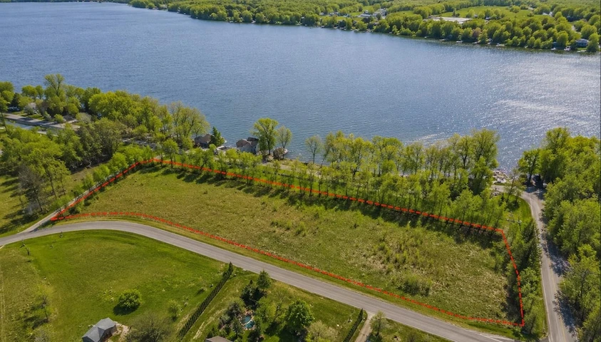 Nearby Listing Image