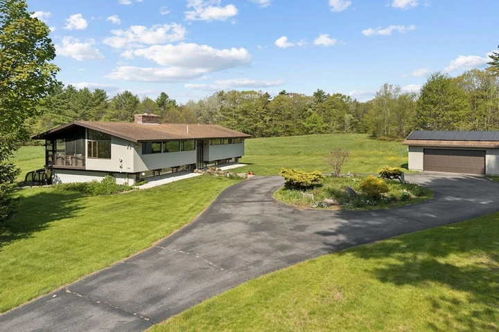 Nearby Listing Image