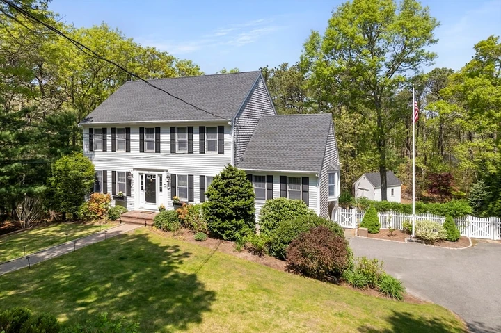 Nearby Listing Image