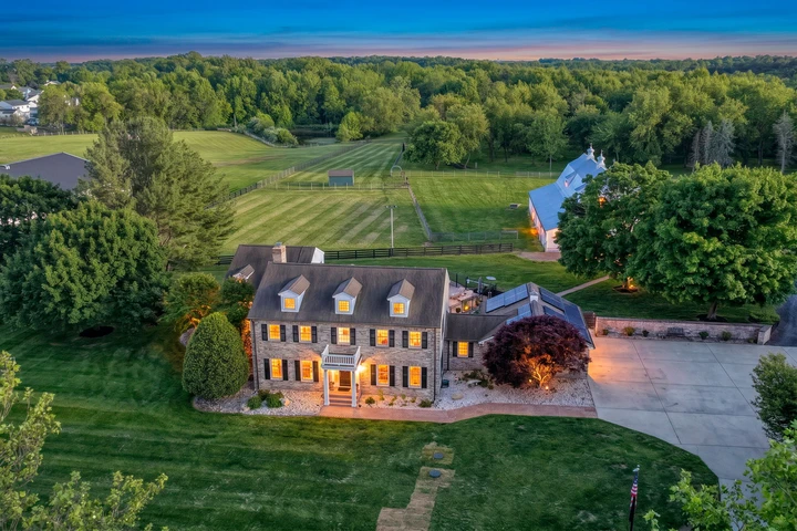 Nearby Listing Image