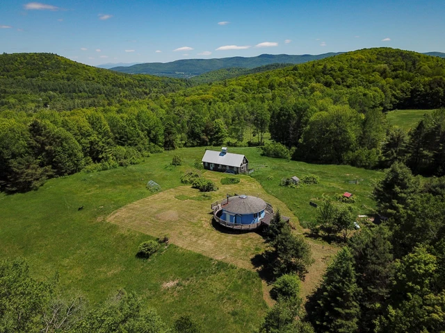 Nearby Listing Image