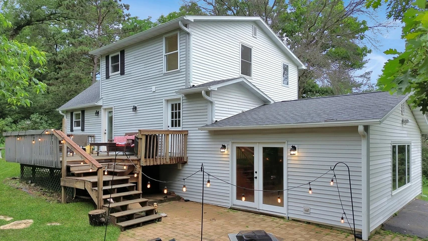 Nearby Listing Image