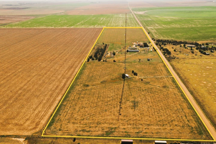 Nearby Listing Image