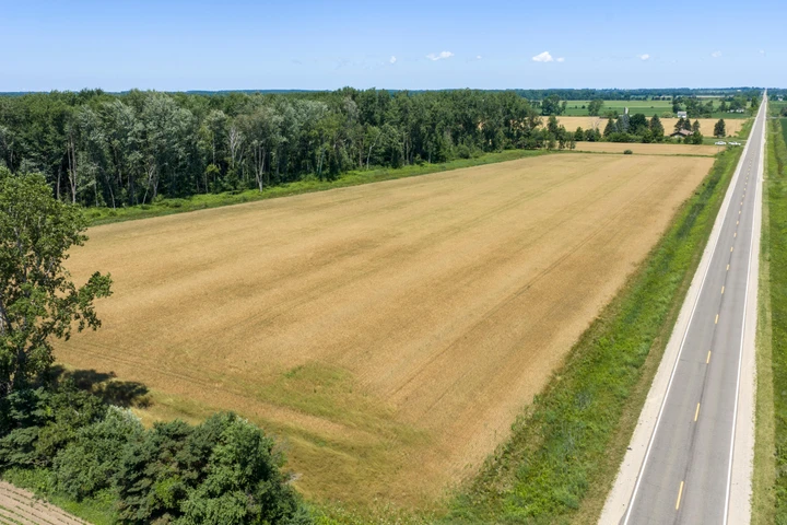 Nearby Listing Image