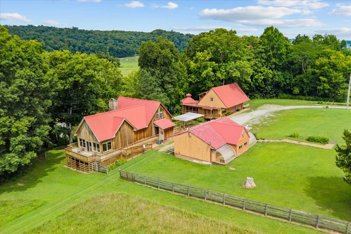 Nearby Listing Image