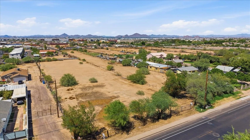 Nearby Listing Image