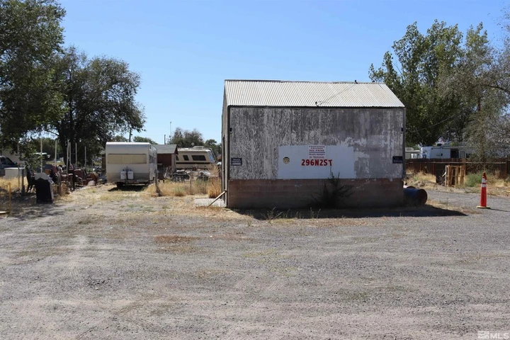 Nearby Listing Image