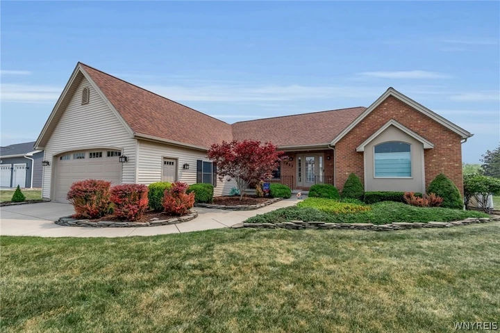 Nearby Listing Image