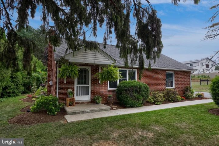 Nearby Listing Image