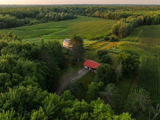 Nearby Listing Image