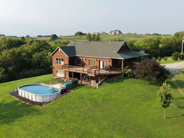 Nearby Listing Image