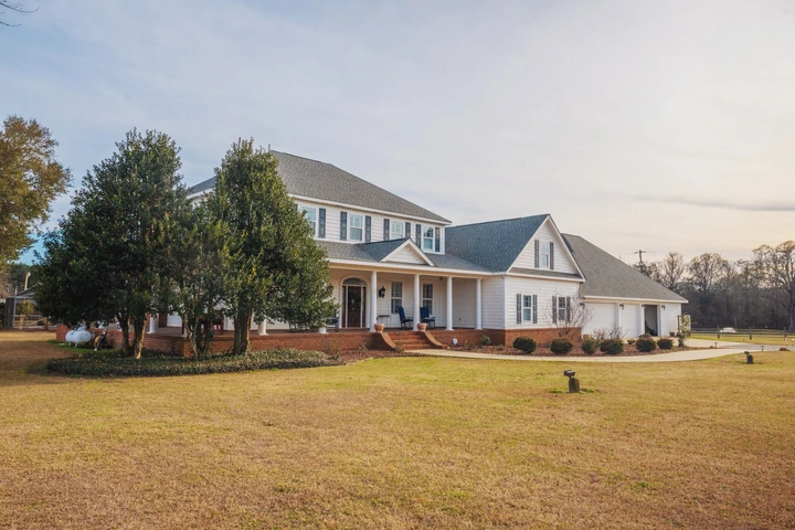 Nearby Listing Image