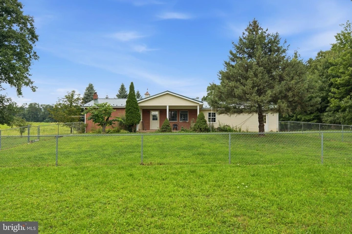Nearby Listing Image