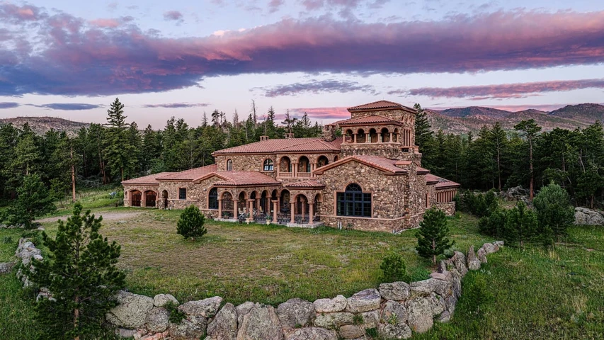 Nearby Listing Image