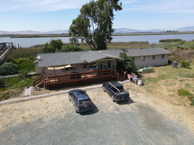 Nearby Listing Image