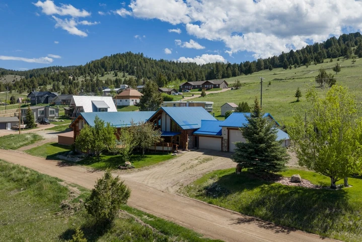 Nearby Listing Image